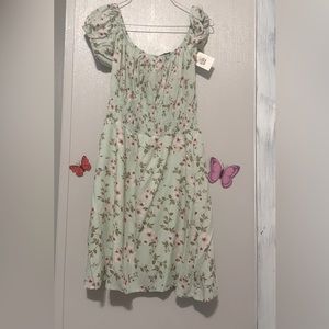 A cute summer dress NEW